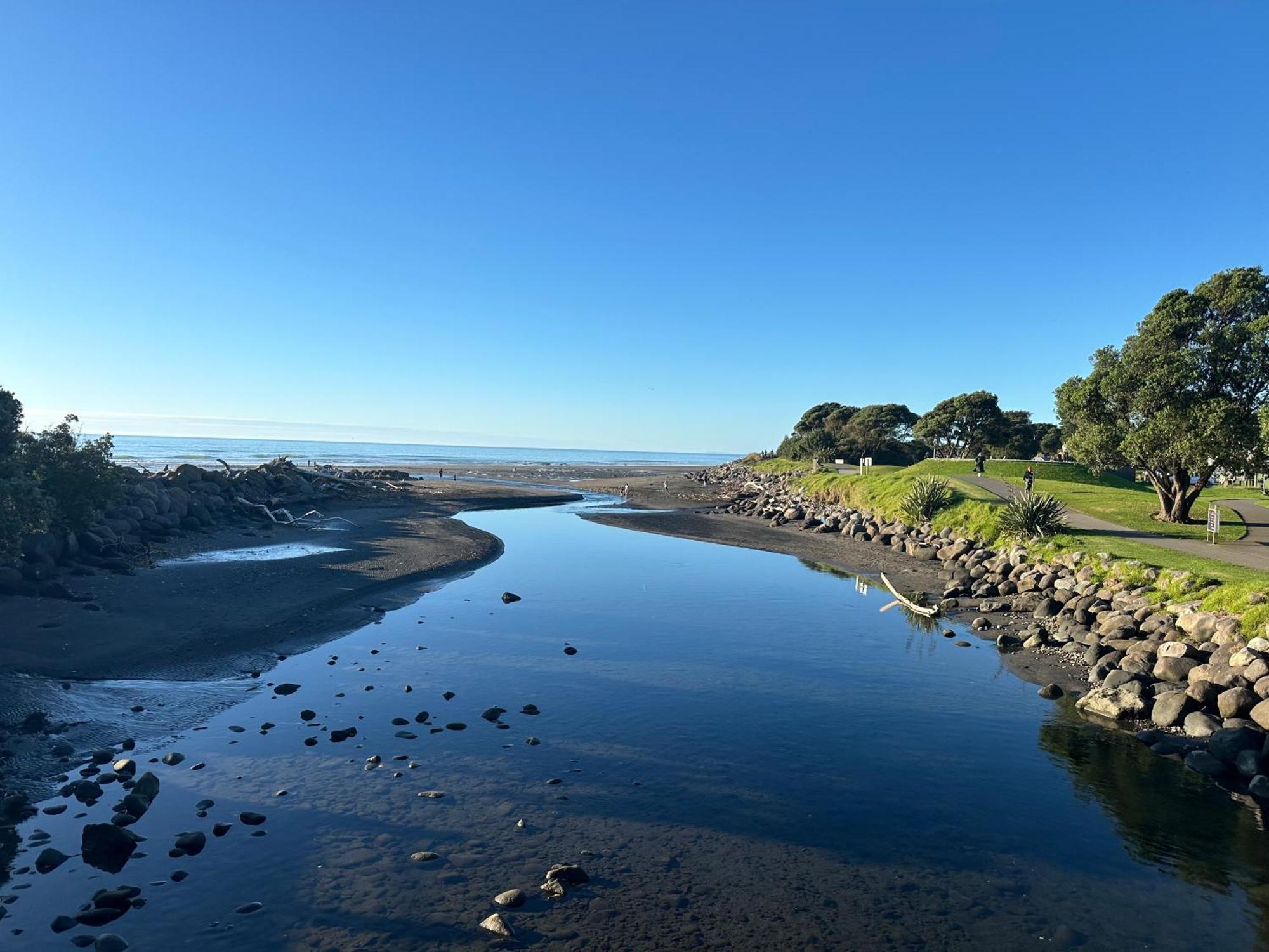 Hamblyn Heights Stunning Seaviews In New Plymouth Villa Exterior photo