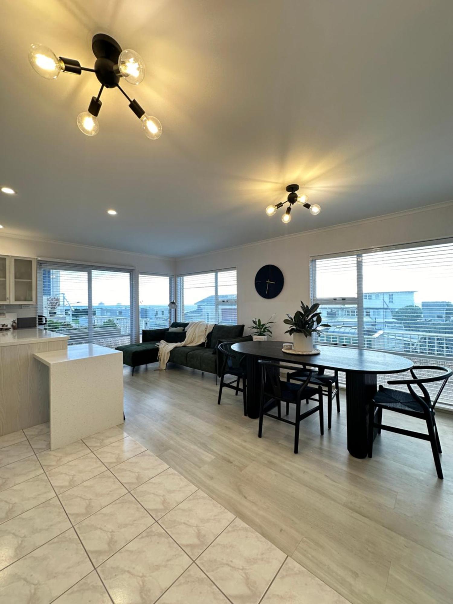Hamblyn Heights Stunning Seaviews In New Plymouth Villa Exterior photo